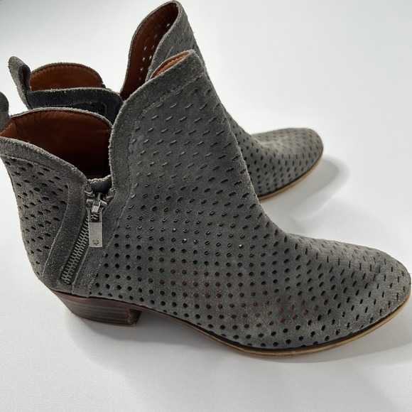 Womens Lucky Brand Gray Suede Leather Perforated Ankle Booties Boots - Picture 6 of 7